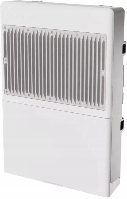 MIKROTIK ROUTERBOARD CSS610-8P-2S+OUT