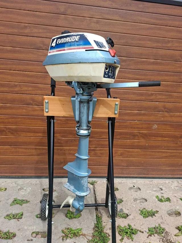 Silnik zaburtowy Evinrude 4km 2 T
