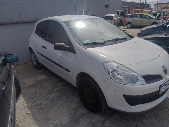Renault Clio 3 2007r 1.5dci na części