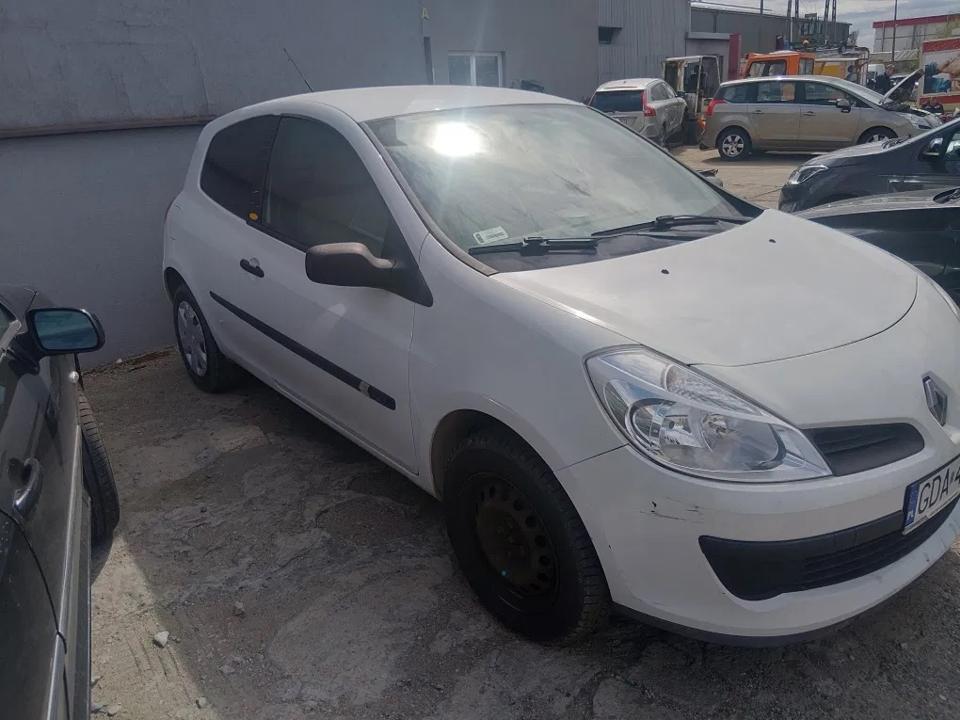 Renault Clio 3 2007r 1.5dci na części