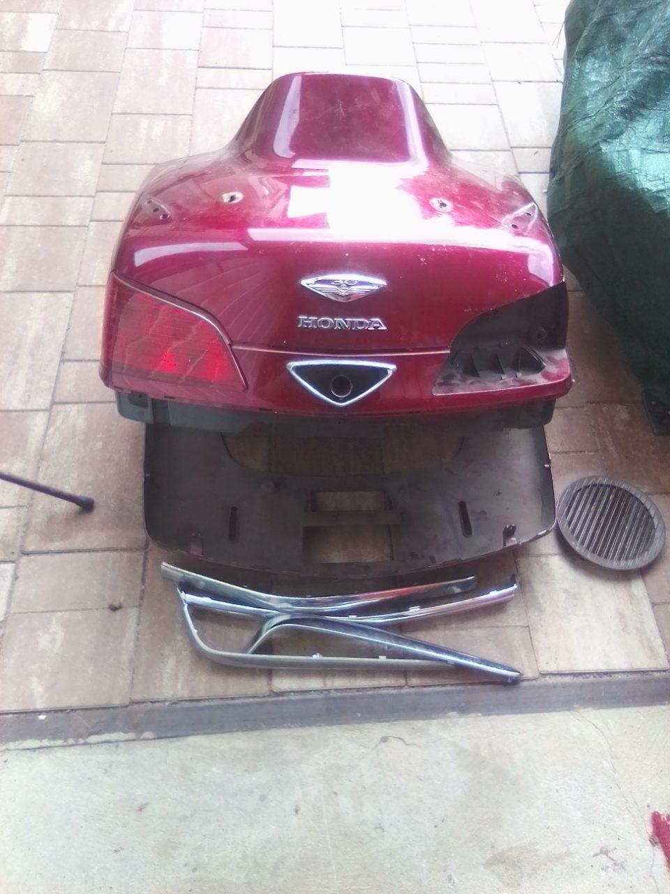 honda goldwing 1800 gl kufer centralny