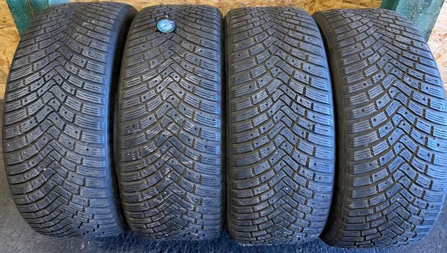 Opona 255/40/21 Continental zimowy 4 szt.