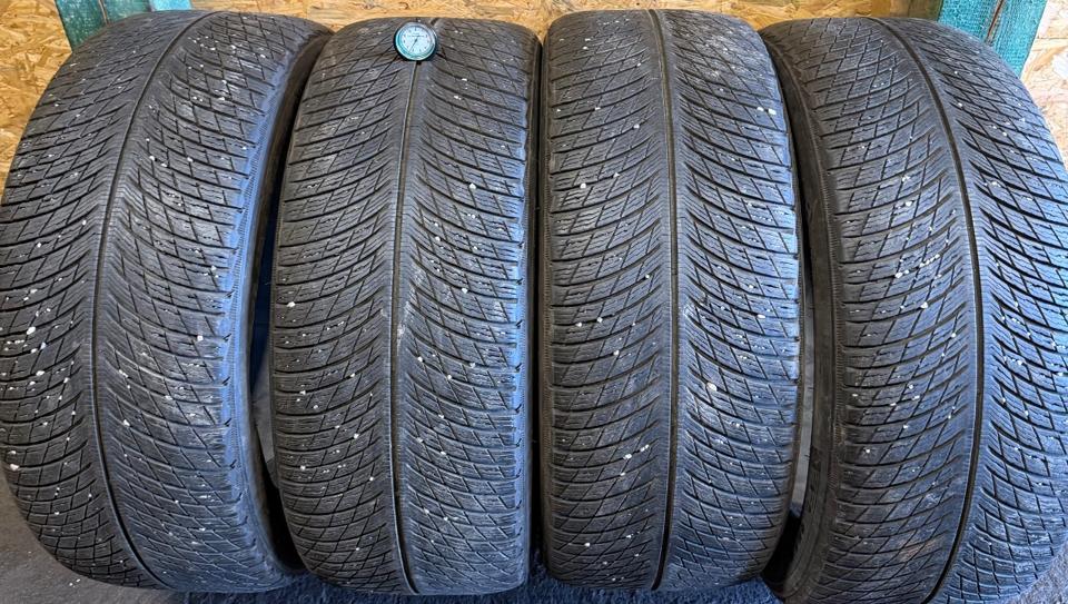 Opona 285/45/21 Michelin 4 szt.