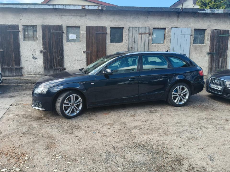 Audi a4 b8 2.0d automat 2011 r