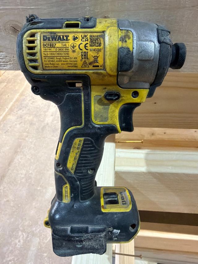 Zakrętarka dewalt