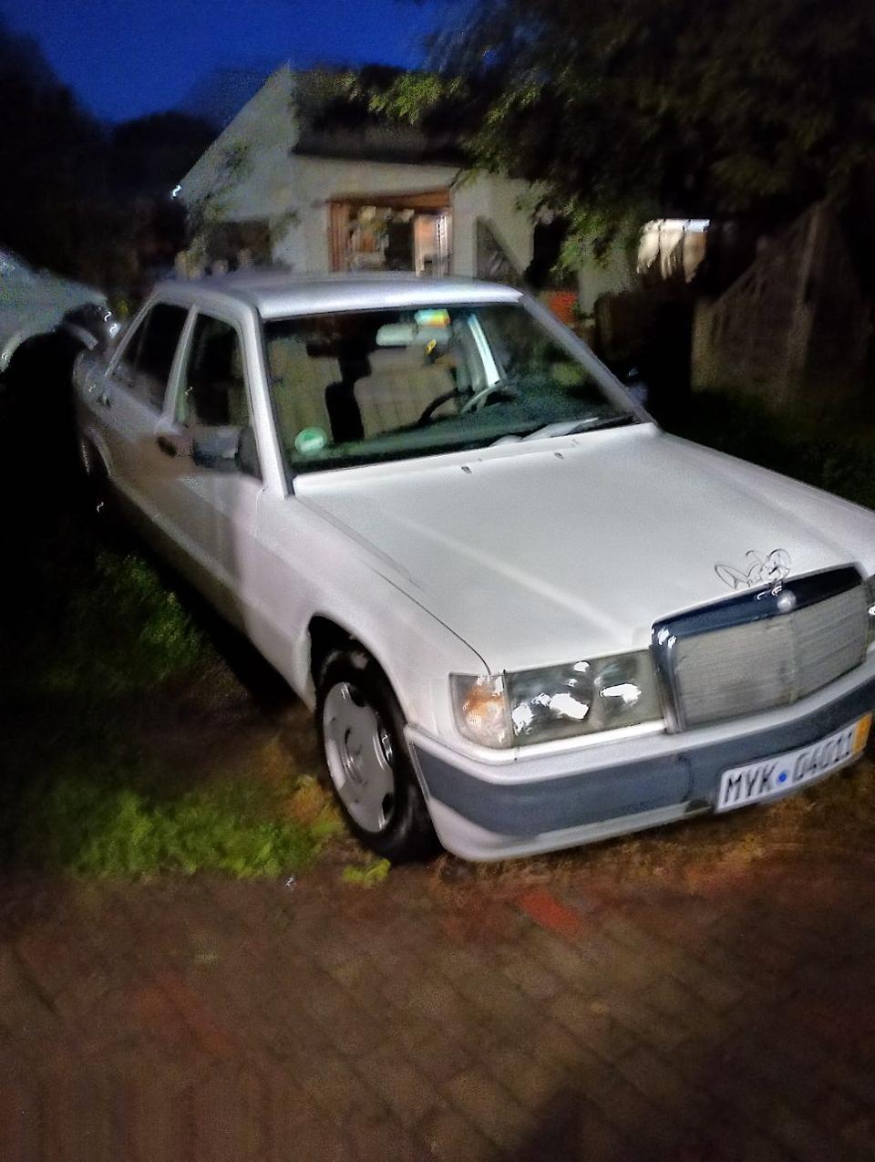 Mercedes W201 190e