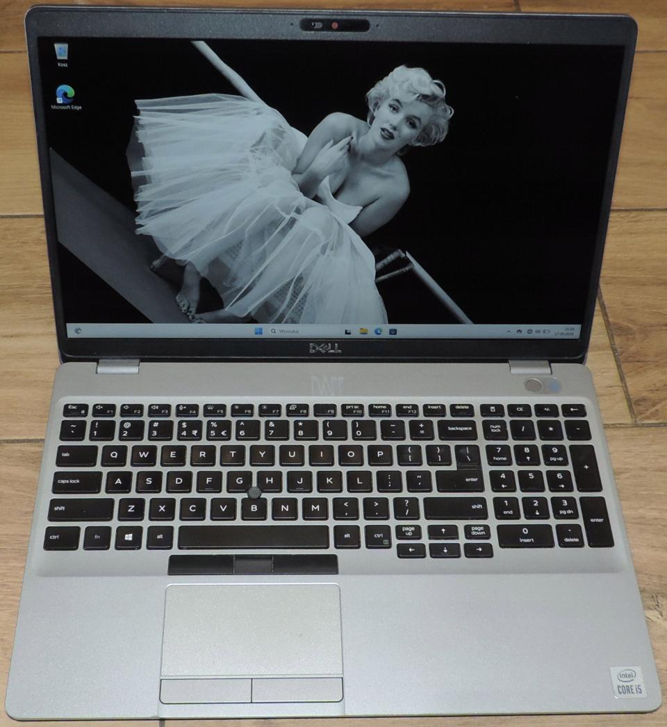 Laptop Dell Latitude 5510 15,6 " Intel Core i5 8 GB / 480 GB czarny