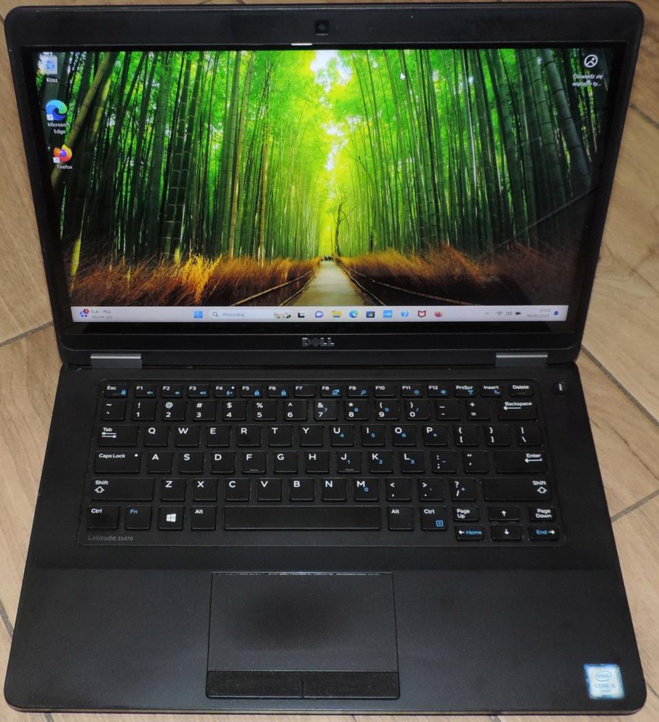 Dotykowy Dell E5470 i5 8 256 14 " Intel Core i5 8 GB / 256 GB czarny