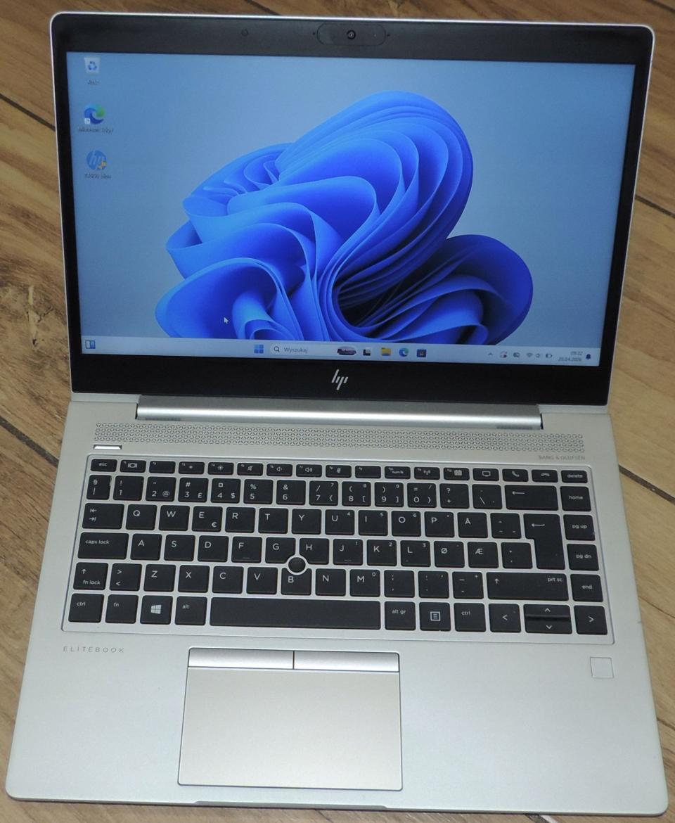 HP 745 G5 AMD Ryzen 3 PRO 2300U 8GB 128 SSD W11 14 " srebrny No.18