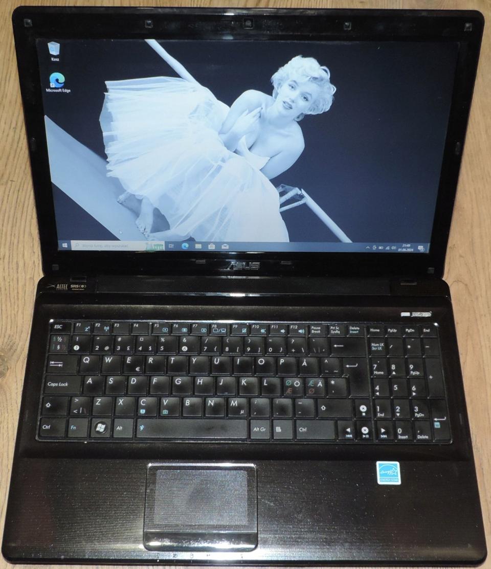 Laptop Asus A52JT i5 8Gb 240 Gb SSD Radeon HD 6370M