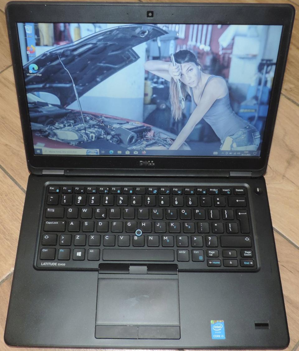 Laptop Dell Latitude E5450 14 " Intel Core i3 8 GB / 120 GB czarny