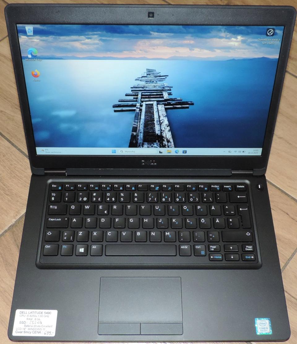 Laptop Dell Latitude 5490 14 " Intel Core i5 8 GB / 256 GB czarny
