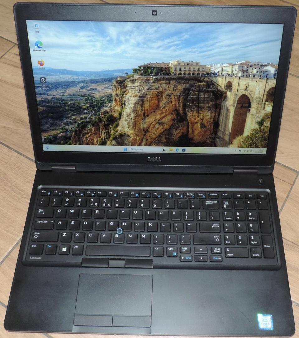 DELL LATITUDE 5580 15,6" Intel Core i5 32 GB / 512 GB czarny