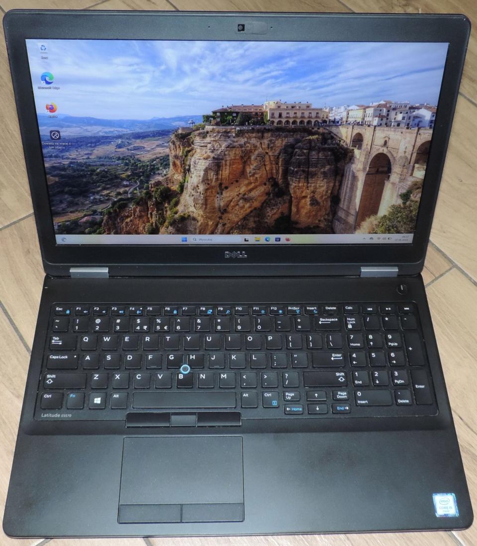 DELL LATITUDE e5570 15,6" Intel Core i5 32 GB / 512 GB czarny