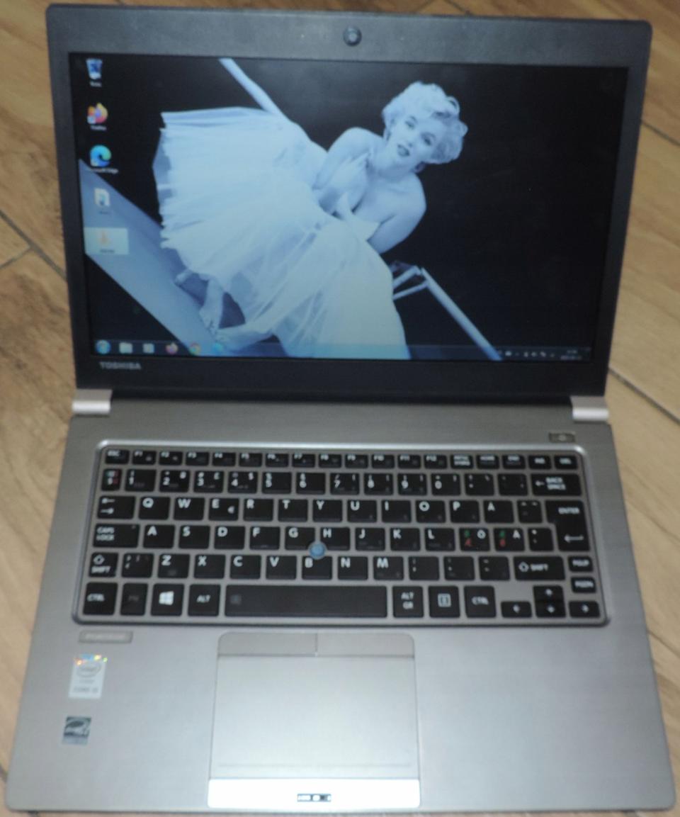Toshiba, Dynabook Portege Z30-B-106 13,3 " Core i5 8 GB / 128 GB srebrny