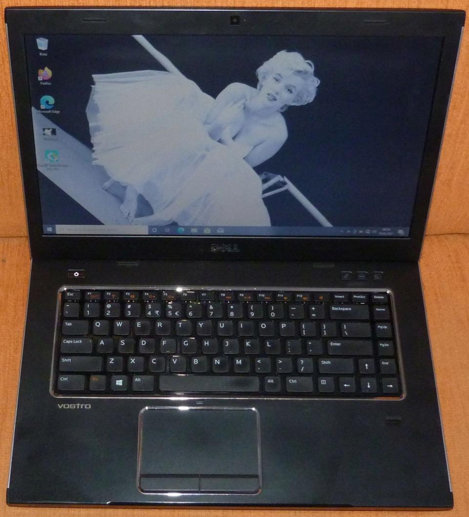 Laptop Dell 3550 Vostro 15,6 " Intel Core i3 4 GB / 320 GB czarny