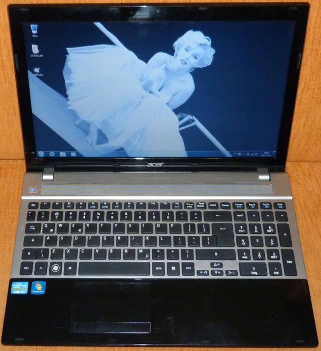 Laptop Acer V3-571 15,6 " Intel Core i5 8 GB / 128 GB czarny