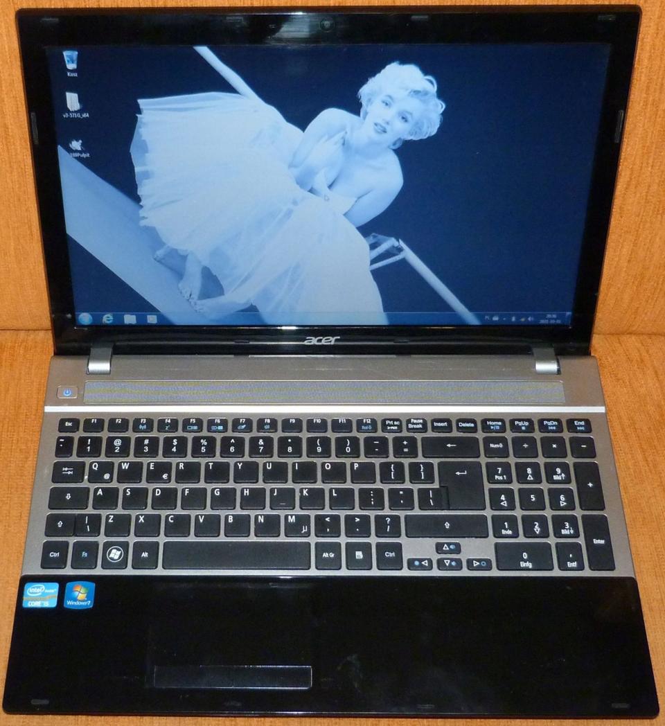 Laptop Acer V3-571 15,6 " Intel Core i5 8 GB / 128 GB czarny