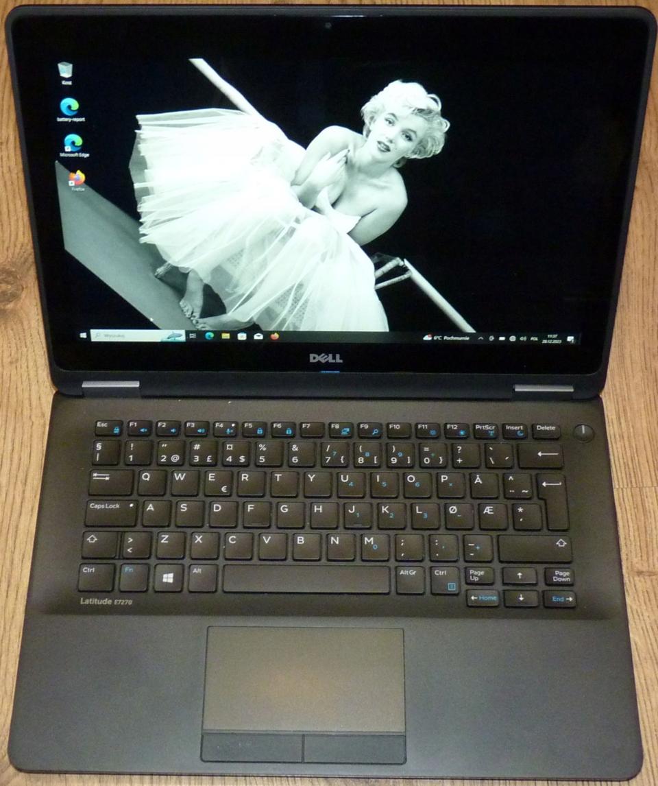 Dotykowy Dell E7270 12,5 " Intel Core i5 8 GB / 256 GB czarny