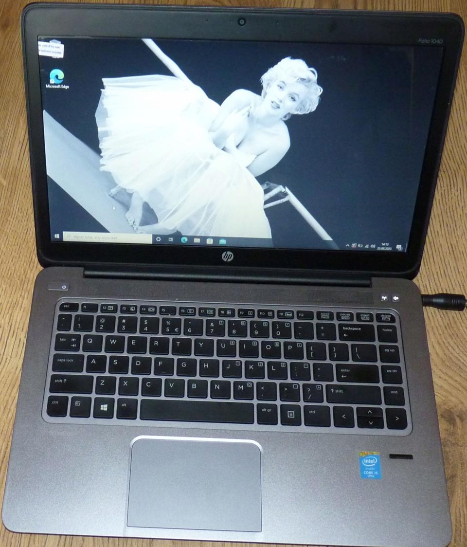 HP EliteBook Folio 1040 G2 14 i5 4 GB / 128 GB