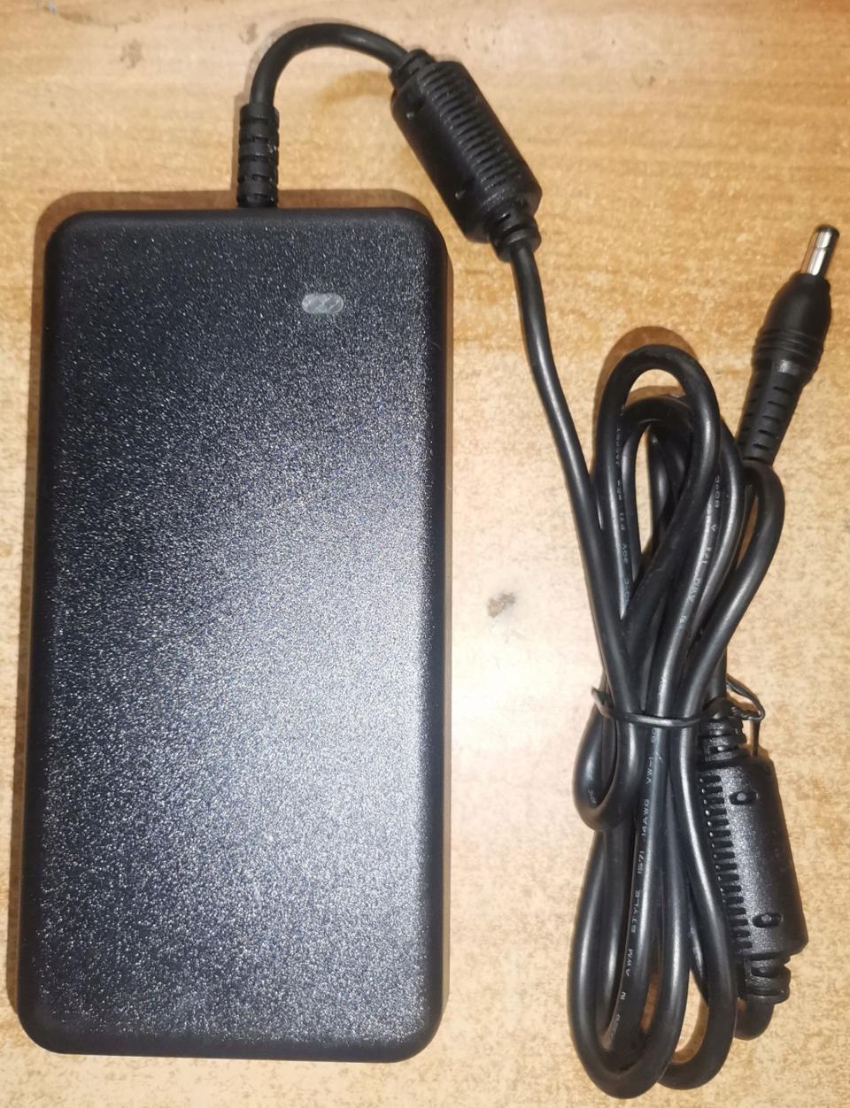 Zasilacz Delta Electronics 150Watt Asus MSI