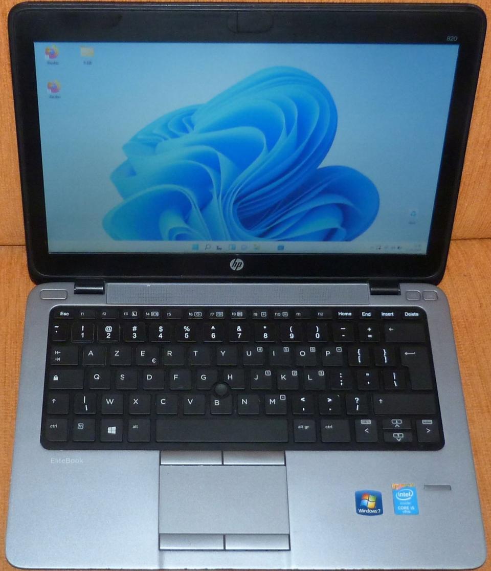 HP 820 g1 12,5" Intel Core i5 4 GB / 120 GB