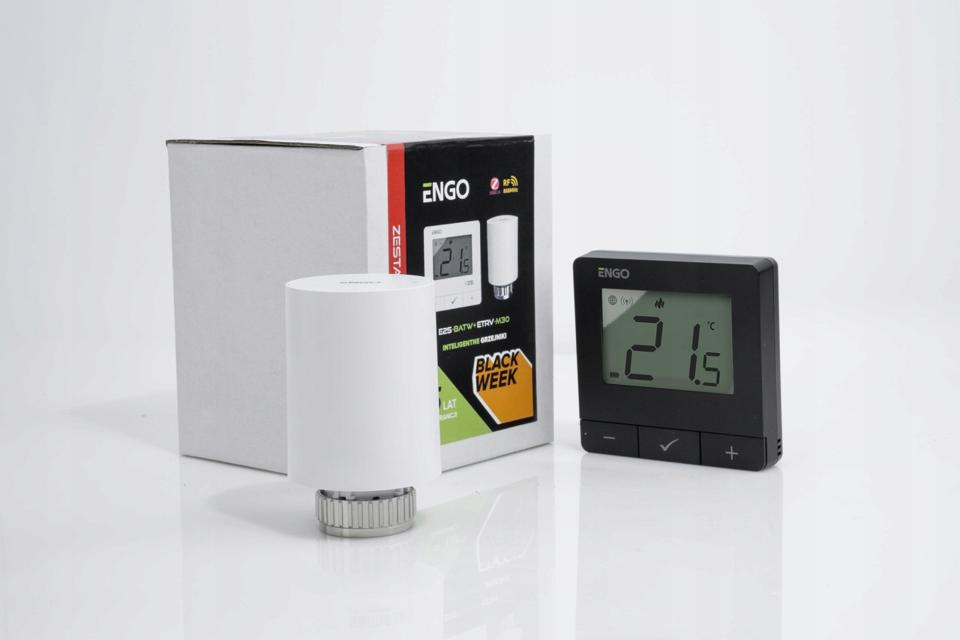 ENGO Controls Inteligentny zestaw ogrzewania (E25-BATB-4 + ETRV-M30)