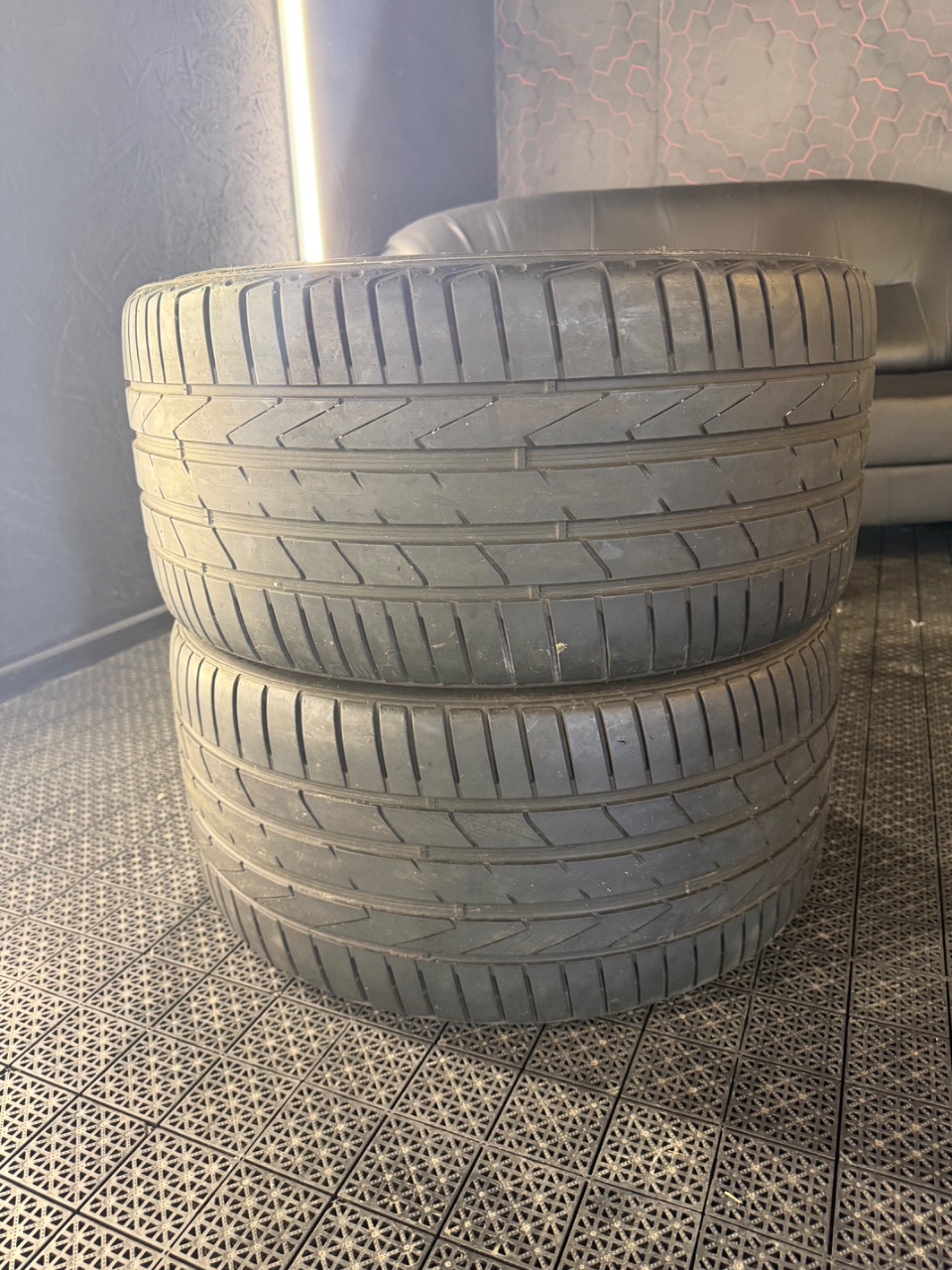 Opony hankook 295/30/r20